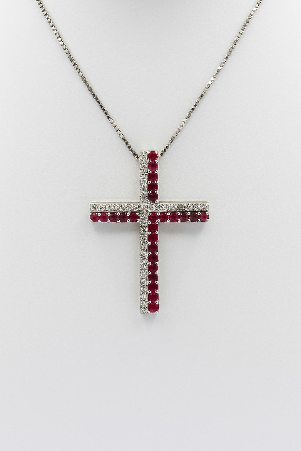 croce zaffiri e diamanti