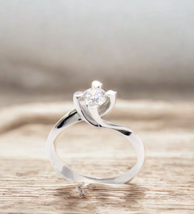 anello solitario